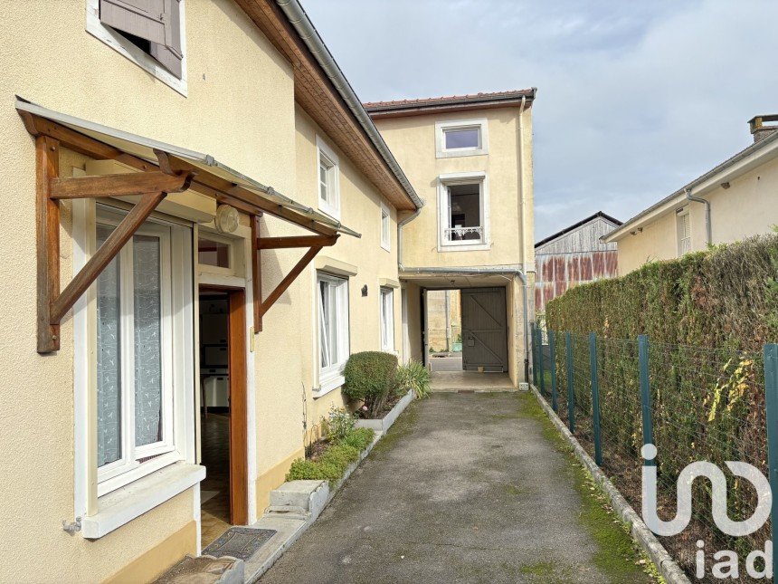 Maison 6 pièces de 107 m² à Dommartin-le-Saint-Père (52110)