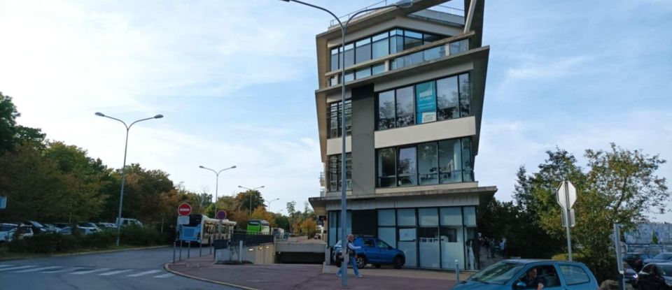 Parking of 12 m² in Quincy-sous-Sénart (91480)