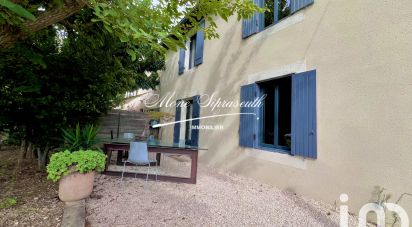 Traditional house 3 rooms of 80 m² in Saint-Rémy-de-Provence (13210)