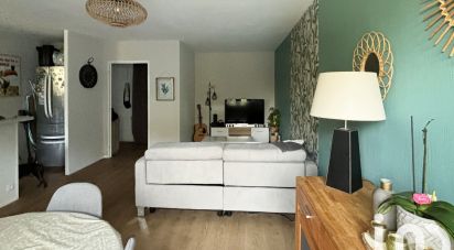 Appartement 4 pièces de 75 m² à Lorient (56100)