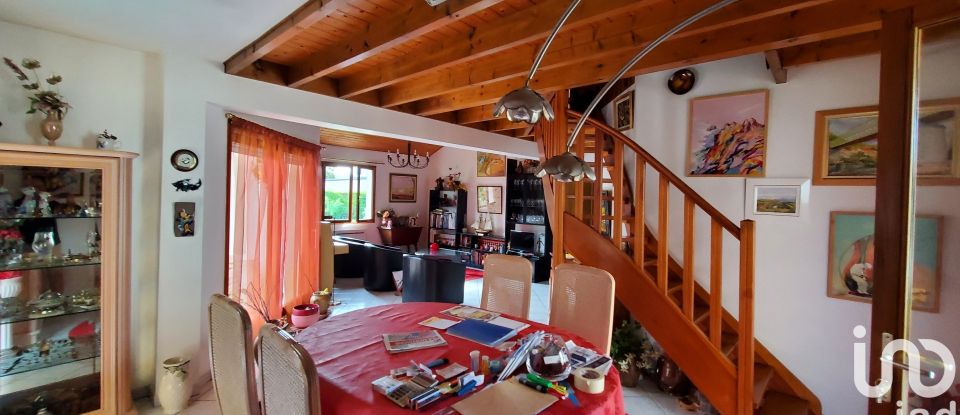 Maison 5 pièces de 153 m² à Clermont-Ferrand (63100)