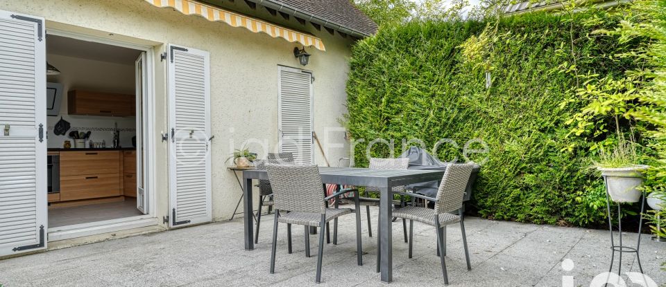 Maison 7 pièces de 152 m² à Villennes-sur-Seine (78670)