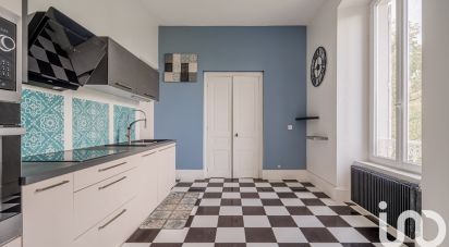 Maison 11 pièces de 258 m² à Tullins (38210)