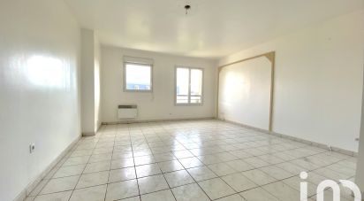 Appartement 3 pièces de 71 m² à Saint-Quentin (02100)