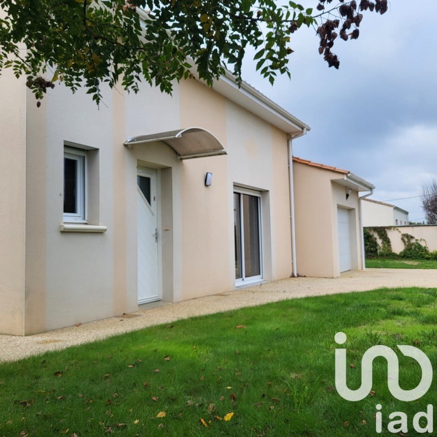 Maison 4 pièces de 106 m² à Niort (79000)