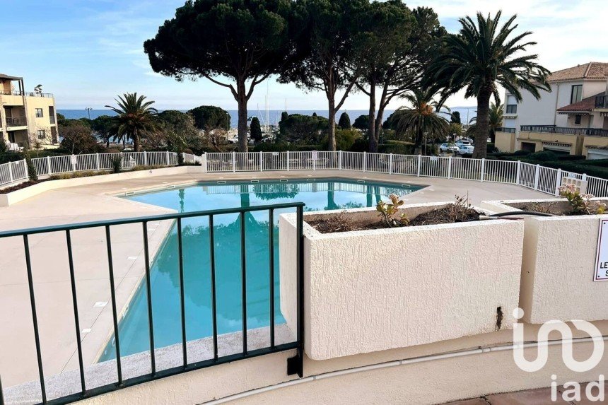 Apartment 2 rooms of 33 m² in Roquebrune-sur-Argens (83380)