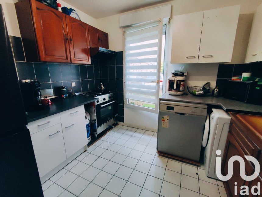 Appartement 3 pièces de 70 m² à Le Plessis-Belleville (60330)