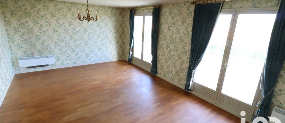 Maison traditionnelle 7 pièces de 150 m² à Gerzat (63360)