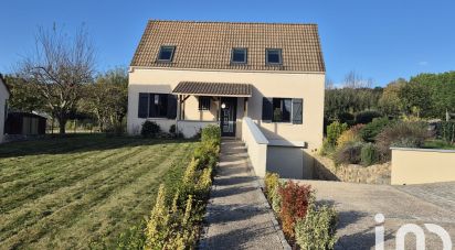 Maison traditionnelle 5 pièces de 90 m² à Saint-Cyr-sur-Morin (77750)