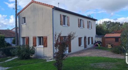 Maison traditionnelle 4 pièces de 130 m² à Saint-Germain-de-Longue-Chaume (79200)