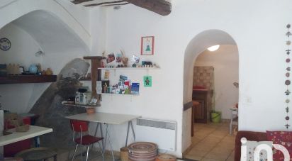 Village house 6 rooms of 153 m² in Les Pilles (26110)