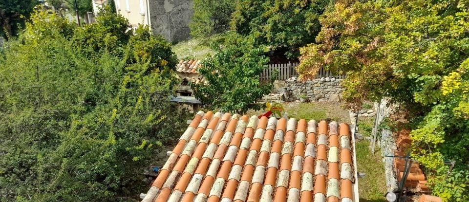 Village house 5 rooms of 74 m² in Bellecombe-Tarendol (26110)