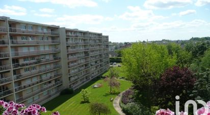 Apartment 4 rooms of 80 m² in Le Mans (72000)