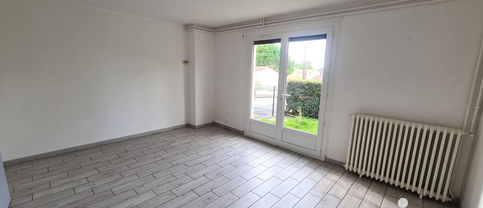 Traditional house 5 rooms of 95 m² in Chaniers (17610)