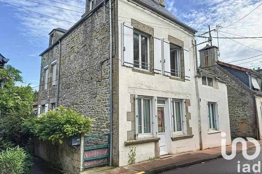 Immeuble de 220 m² à Saint-Vaast-la-Hougue (50550)