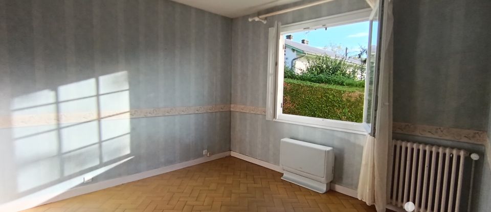 Maison 7 pièces de 183 m² à Thouars (79100)