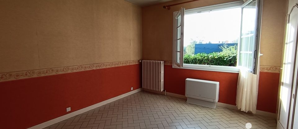 Maison 7 pièces de 183 m² à Thouars (79100)