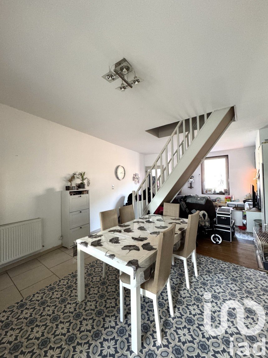 Town house 4 rooms of 92 m² in Linselles (59126)