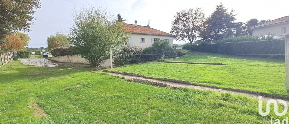 Maison traditionnelle 5 pièces de 132 m² à La Peyratte (79200)