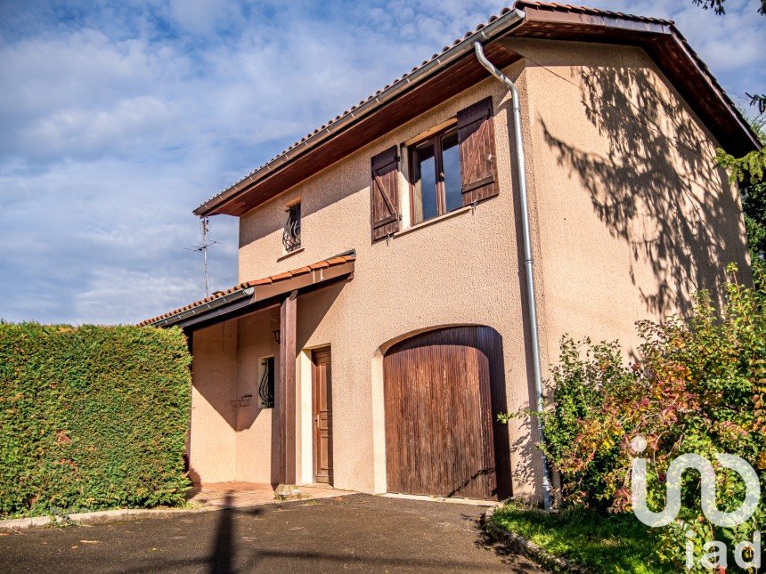 Maison 4 pièces de 93 m² à Peyzieux-sur-Saône (01140)