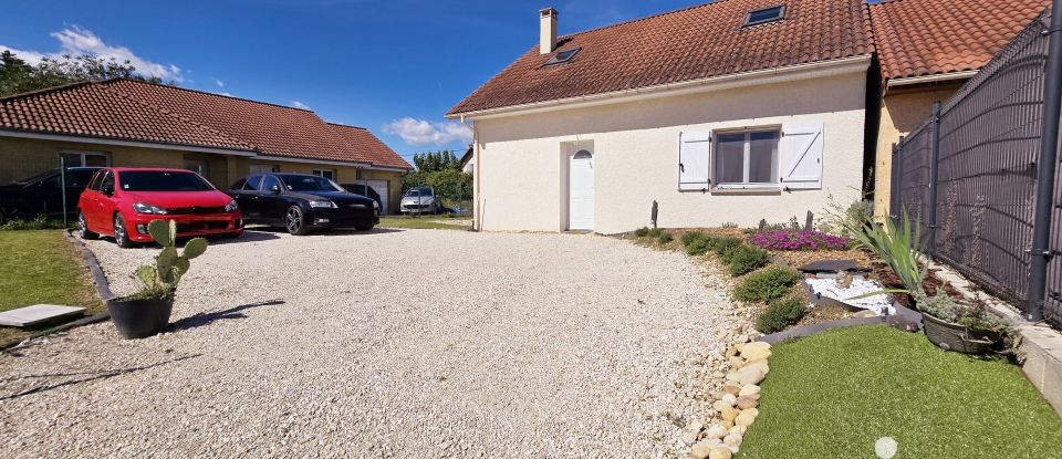 Maison 4 pièces de 88 m² à Aoste (38490)