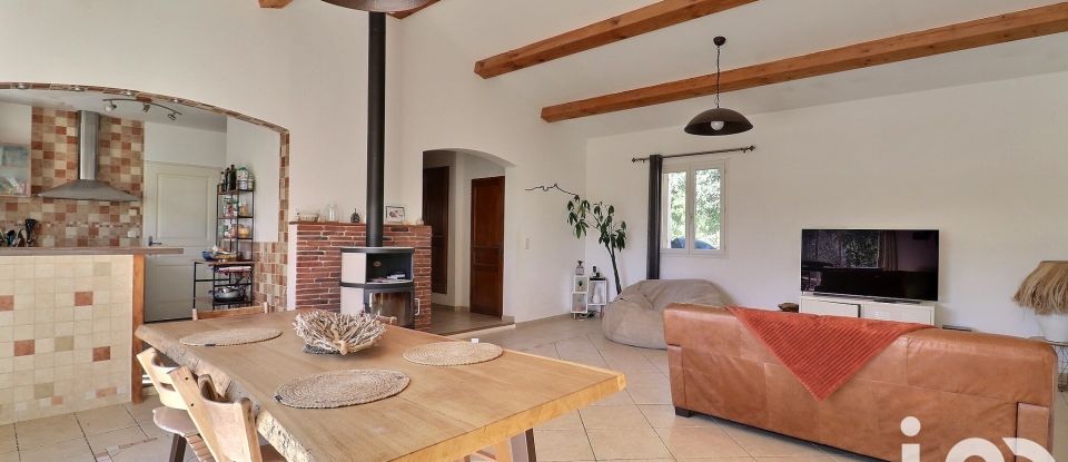 Traditional house 4 rooms of 140 m² in Saint-Maximin-la-Sainte-Baume (83470)