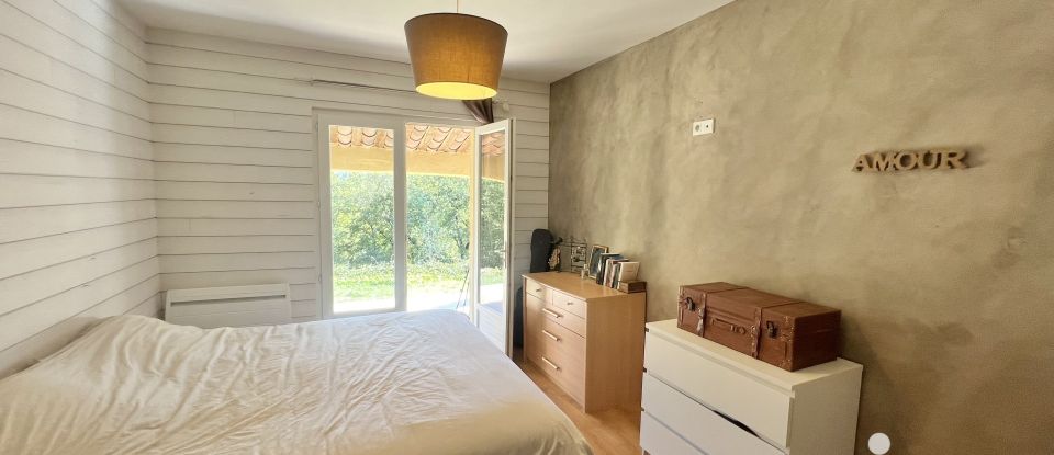 Traditional house 4 rooms of 140 m² in Saint-Maximin-la-Sainte-Baume (83470)