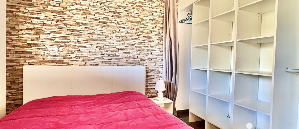 Studio 2 pièces de 27 m² à Fréjus (83600)