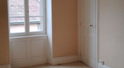 Appartement 4 pièces de 77 m² à Chauffailles (71170)