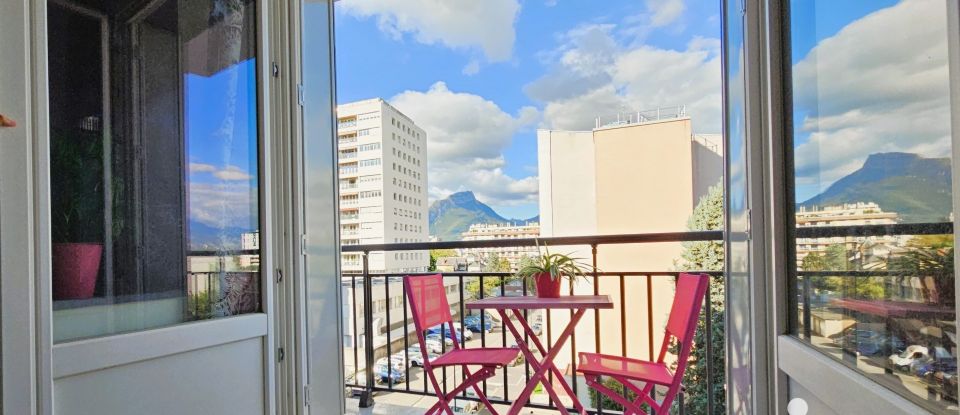 Apartment 3 rooms of 53 m² in Grenoble (38100)