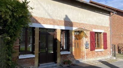 Maison de village 5 pièces de 156 m² à Savigny-sur-Aisne (08400)