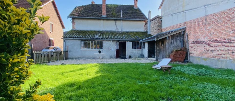 Maison de village 5 pièces de 156 m² à Savigny-sur-Aisne (08400)