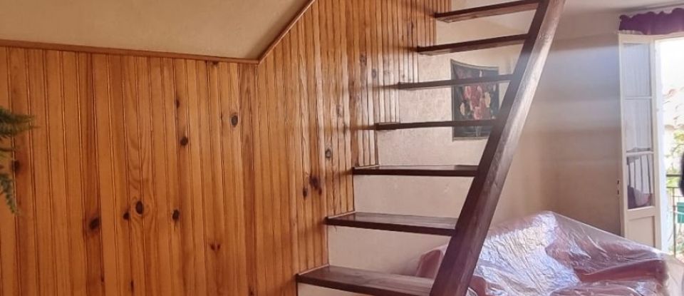 Appartement 2 pièces de 38 m² à Tourette-du-Château (06830)