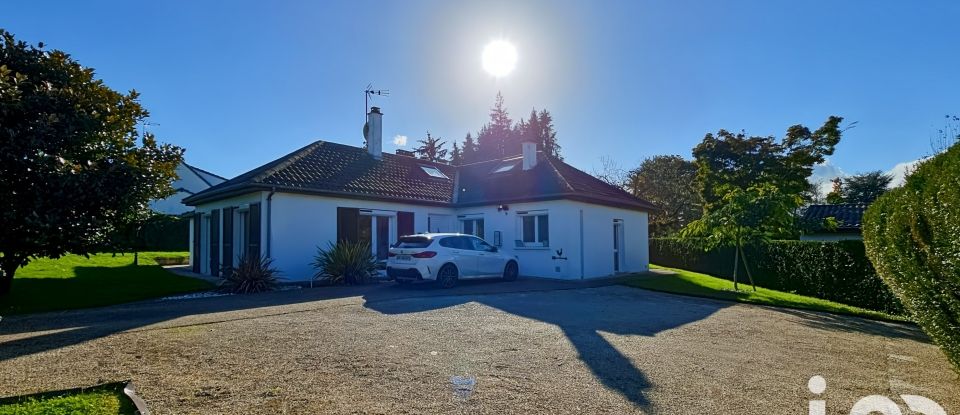 Maison 7 pièces de 145 m² à Férolles-Attilly (77150)