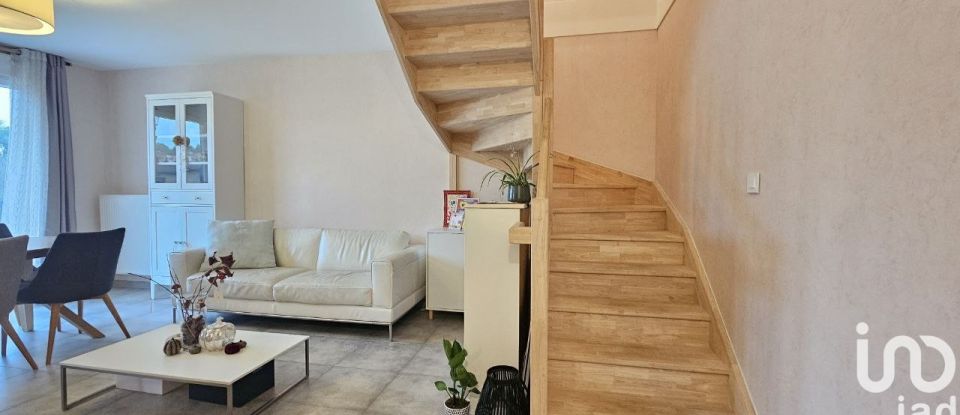 Duplex 3 rooms of 70 m² in Argancy (57640)