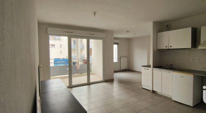 Apartment 1 room of 35 m² in Sète (34200)