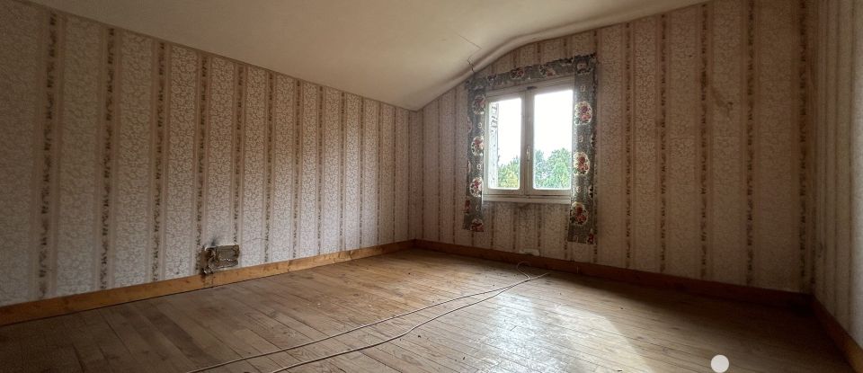 Country house 7 rooms of 199 m² in - (24660)