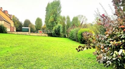 Land of 779 m² in Saints-en-Puisaye (89520)