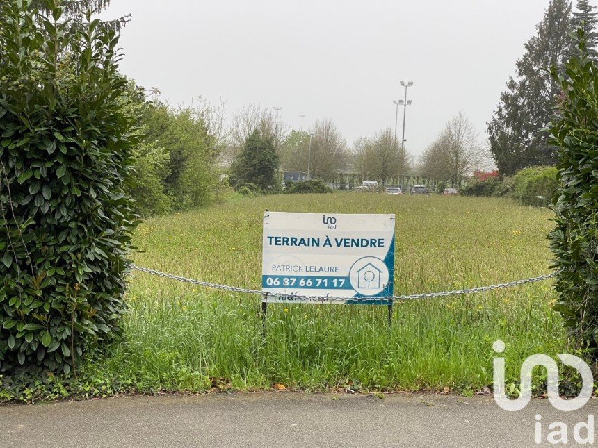 Terrain de 721 m² à Pouzauges (85700)