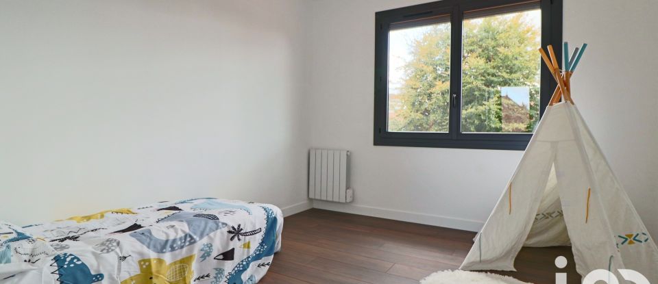 Maison de ville 4 pièces de 91 m² à - (49660)