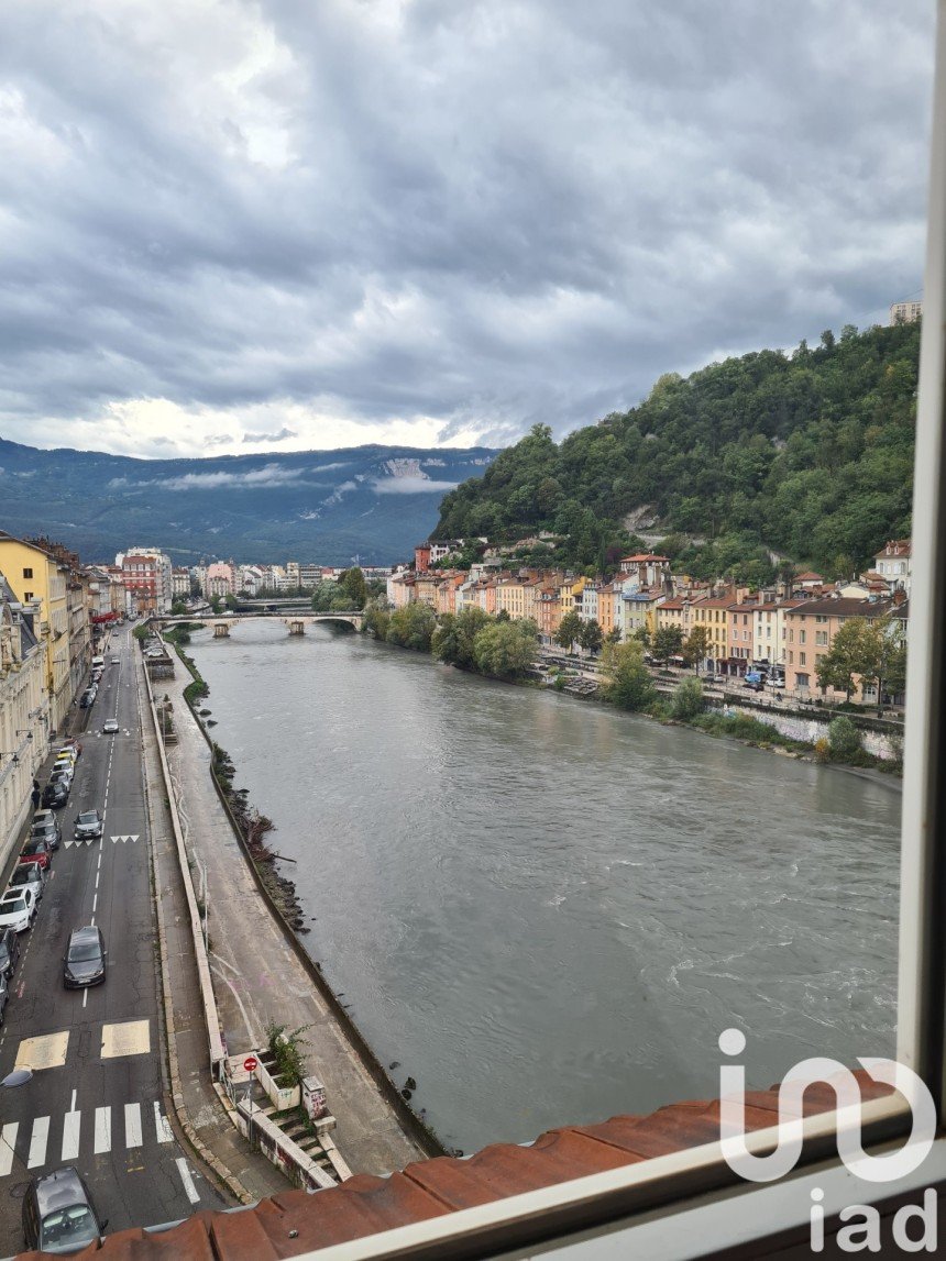 Apartment 1 room of 65 m² in Grenoble (38000)