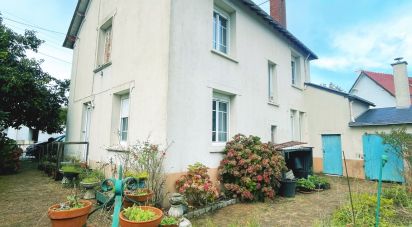 Traditional house 6 rooms of 146 m² in La Chapelle-sur-Erdre (44240)