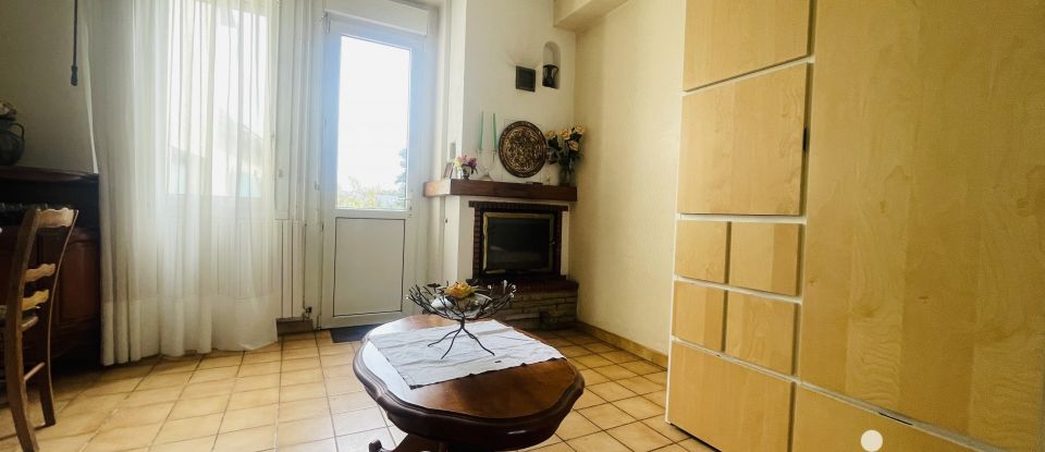 Traditional house 6 rooms of 146 m² in La Chapelle-sur-Erdre (44240)