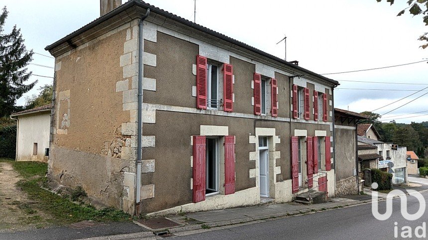 Maison de ville 5 pièces de 103 m² à Montguyon (17270)