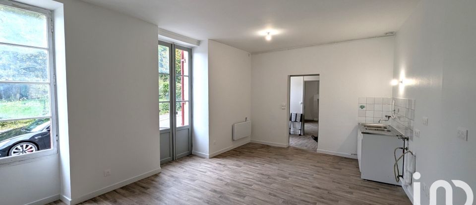 Maison de ville 5 pièces de 103 m² à Montguyon (17270)