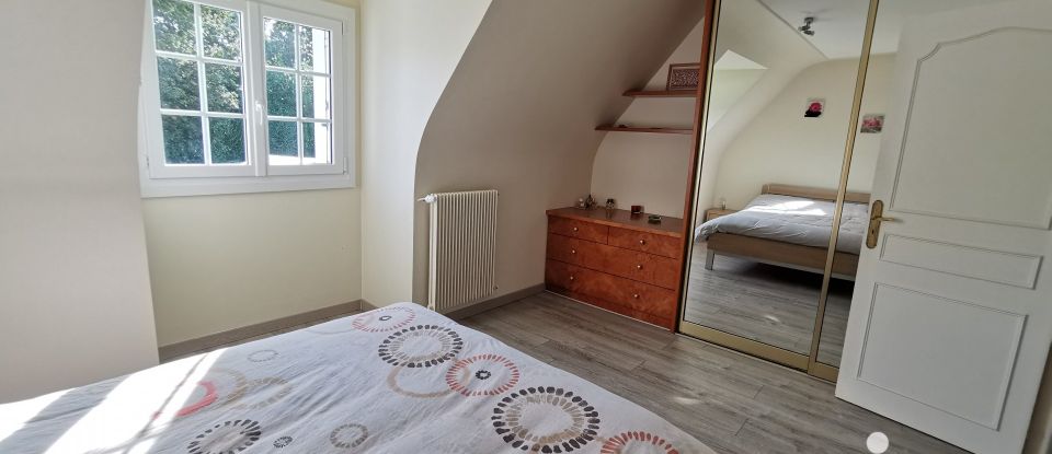 Maison traditionnelle 7 pièces de 170 m² à Lannion (22300)