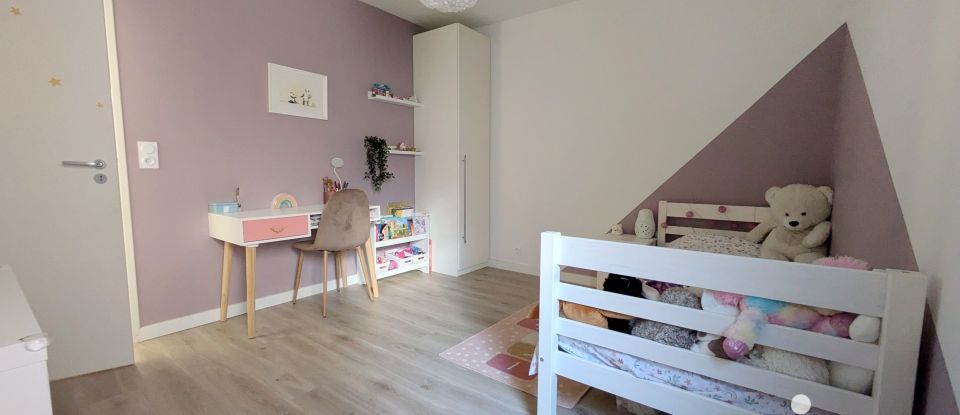 Appartement 4 pièces de 80 m² à Bordeaux (33100)