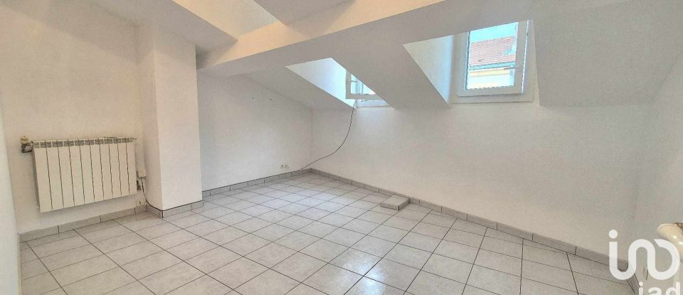 Apartment 2 rooms of 37 m² in Roanne (42300)