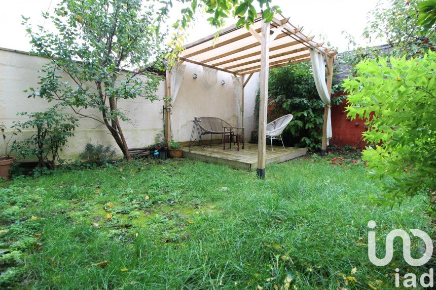 House 4 rooms of 68 m² in Choisy-le-Roi (94600)