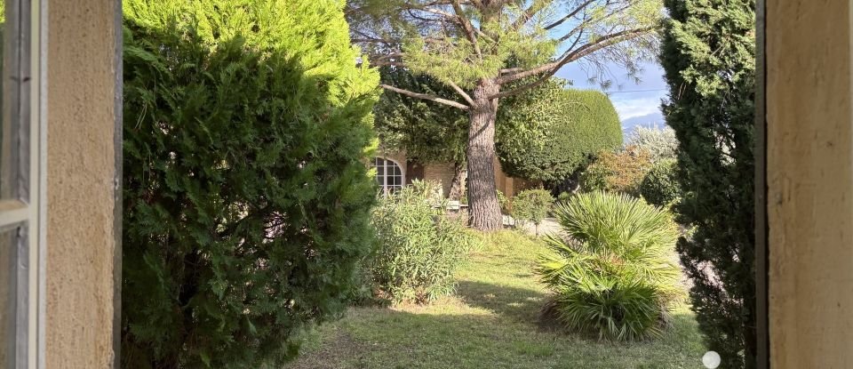 Village house 3 rooms of 150 m² in Villes-sur-Auzon (84570)